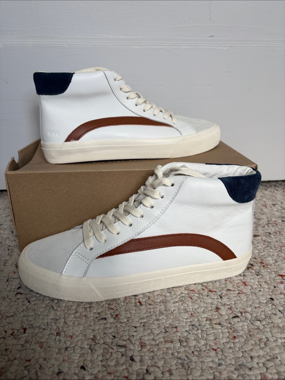Madewell Sidewalk High-Top Sneakers in Suede